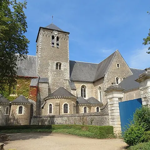 Abbaye-Saint-Pierre-de-Solesmes-2