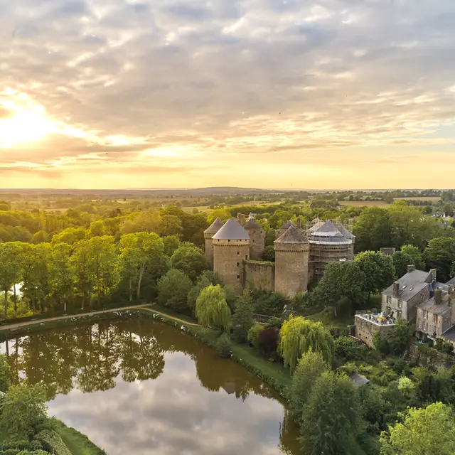 Chateau_de_Lassay
