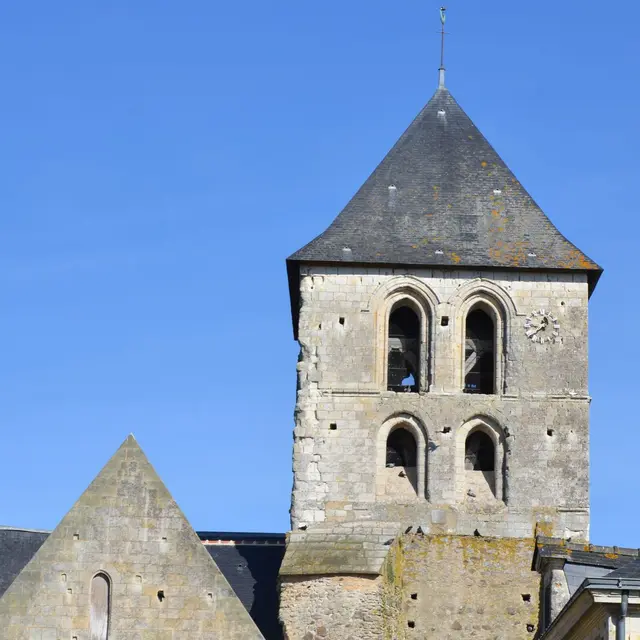 eglise-chevire-2