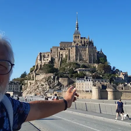 001-MICHEL JEANNE