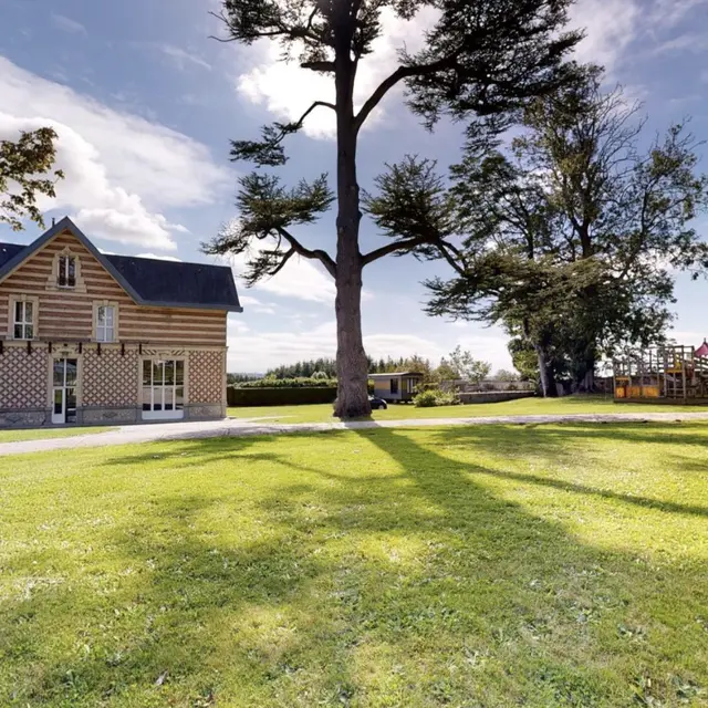 1-meuble-st-planchers-domaine-lalie