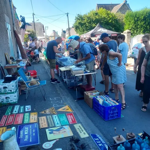 Vide greniers Carolles