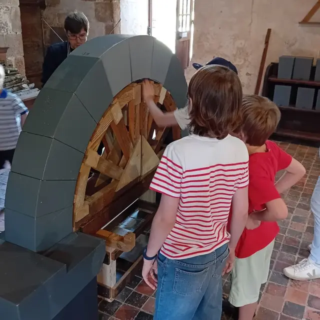 Abbaye de la Lucerne atelier construction 2025