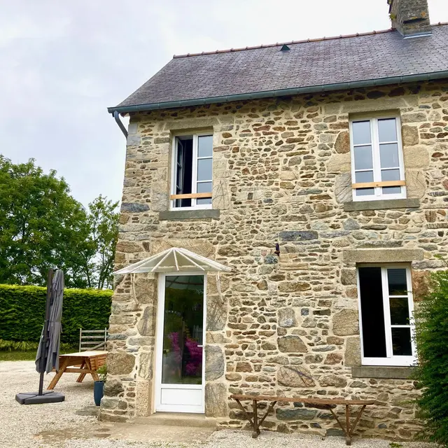 Gite saint sauveur villages la rondehaye le glatin stéphane céline maison sous les pommiers le petit git (1)
