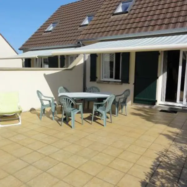 H8197-saint-martin-de-brehal-1