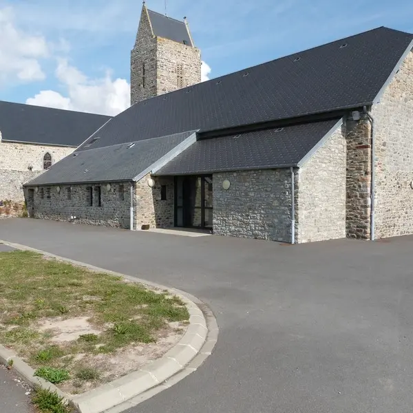 Heugueville - Salle des fêtes (1)
