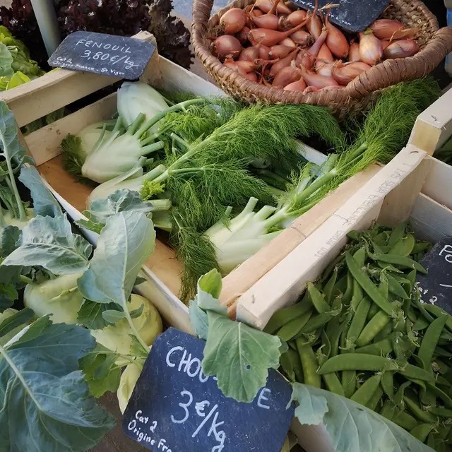 Fruits et légumes sur le marché de Percy