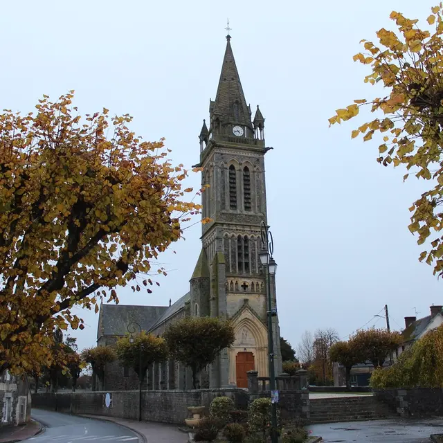 PEL_Bricqueville-sur-Mer_Eglise_800