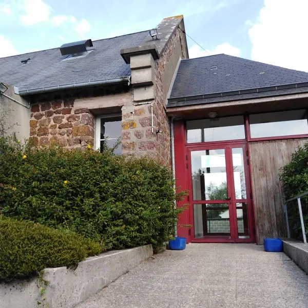 St-Denis-le-Vêtu1