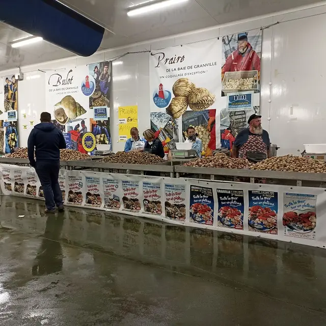 Toute la mer sur un plateau T
