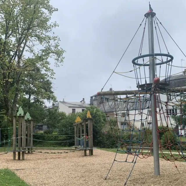 aire de jeux villedieu salle des fêtes