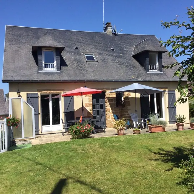 anctoville-sur-boscq-meuble-pichot-0