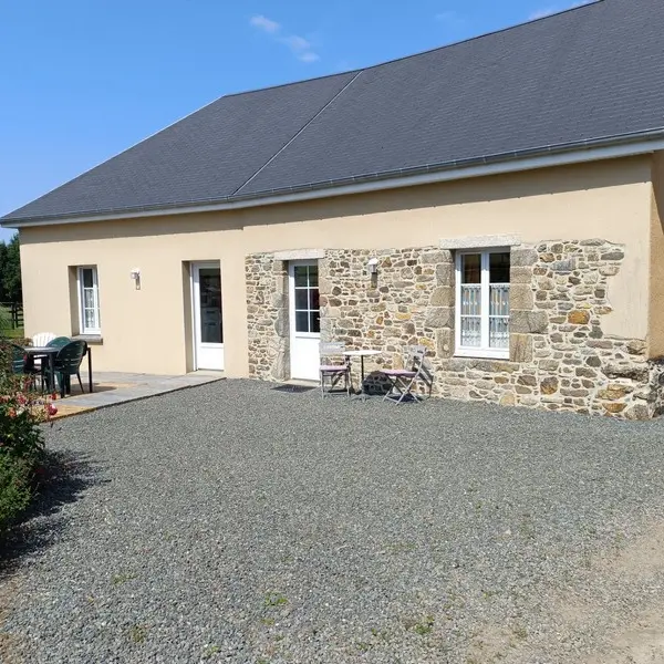 gite saint sauveur villages laisney jean la Petite Maison 800