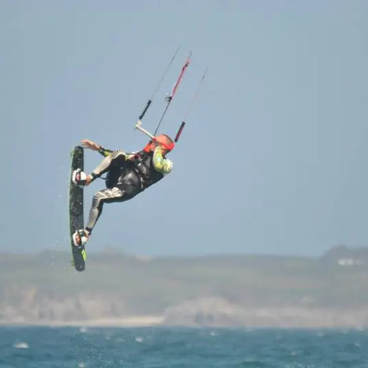 gouville-sur-mer-pole-kite-surf-normandie (1)