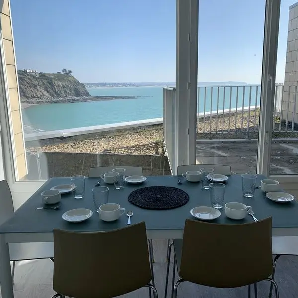 granville-appartement-panoramique-8-milles-nautic-0