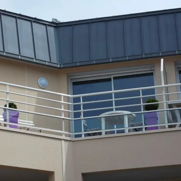 jullouville-meuble-villa-marine-1