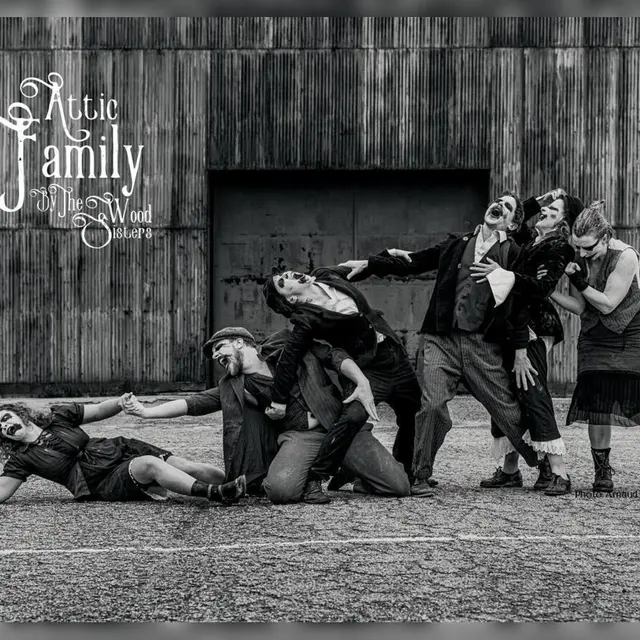 phot-spectacle-wood-sisters (1)