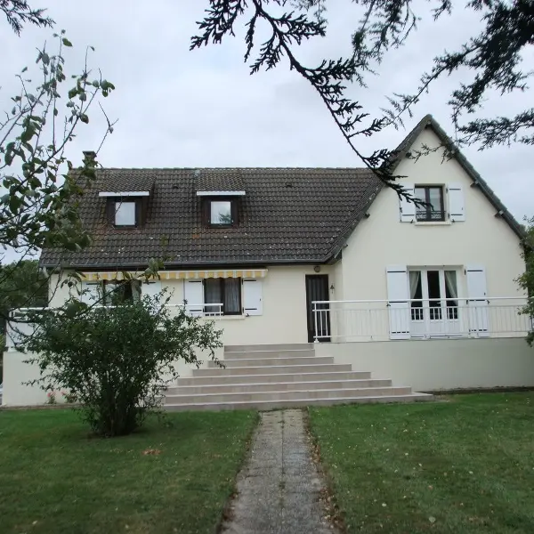 saint-martin-de-brehal-meuble-arondel-1