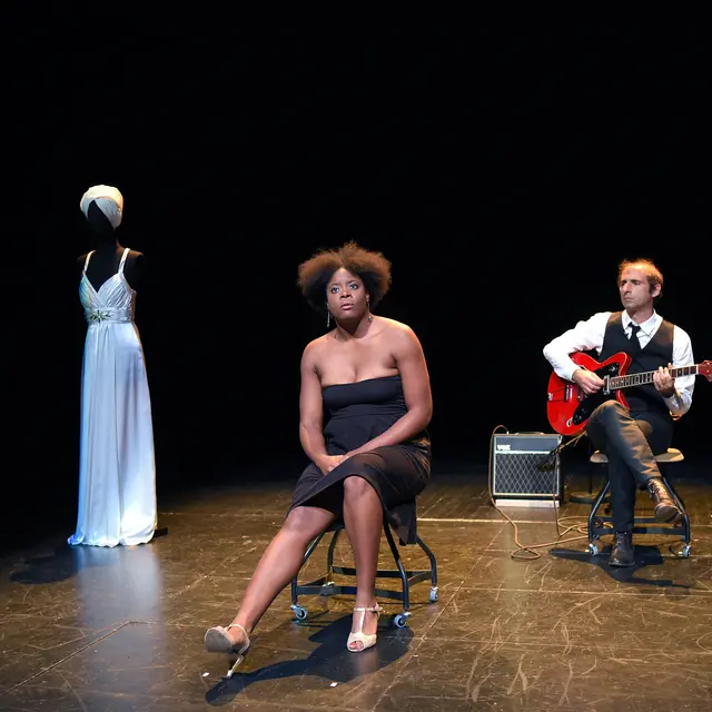 PORTRAIT DE LUDMILLA EN NINA SIMONE
