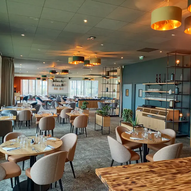 Le Comptoir Joa - Casino Lac du Der Giffaumont-Champaubert