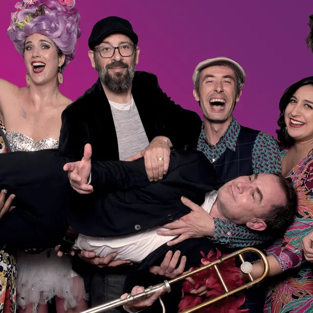 L’IMMENSE PETIT CABARET
