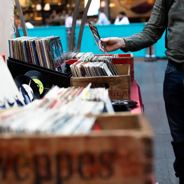 Brocante - Photo non contractuelle