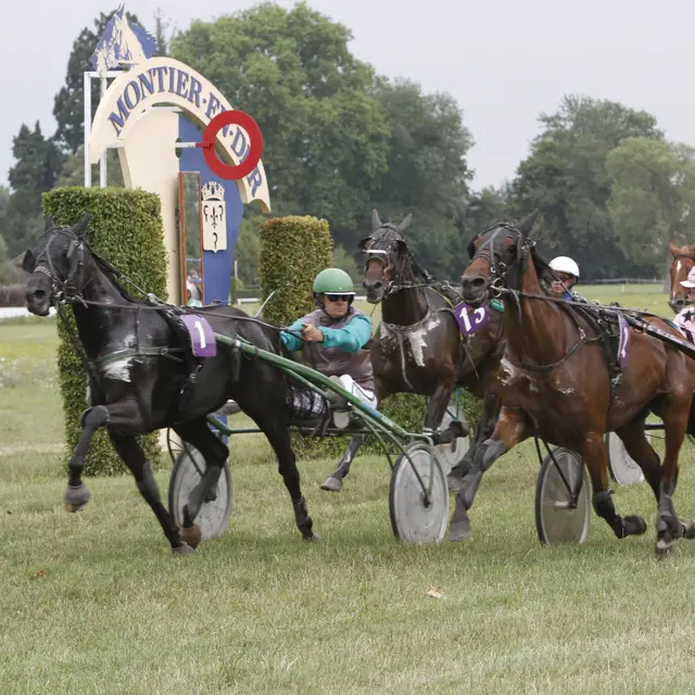 hippodrome montier