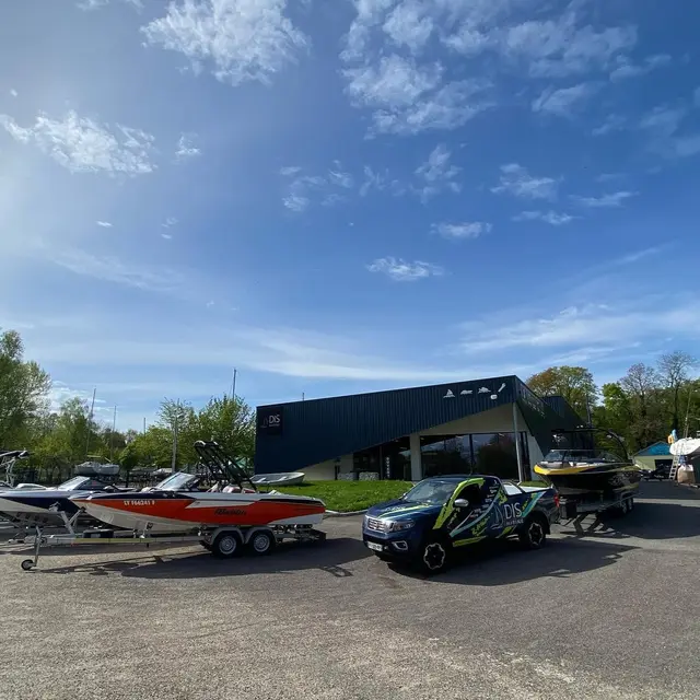 DIS MARINE - Concessionnaire nautisme