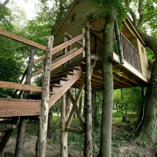 LA CABANE AUX SECRETS