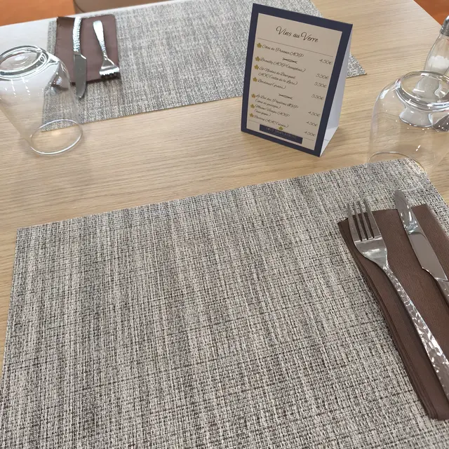 Restaurant Tout Simplement - Table