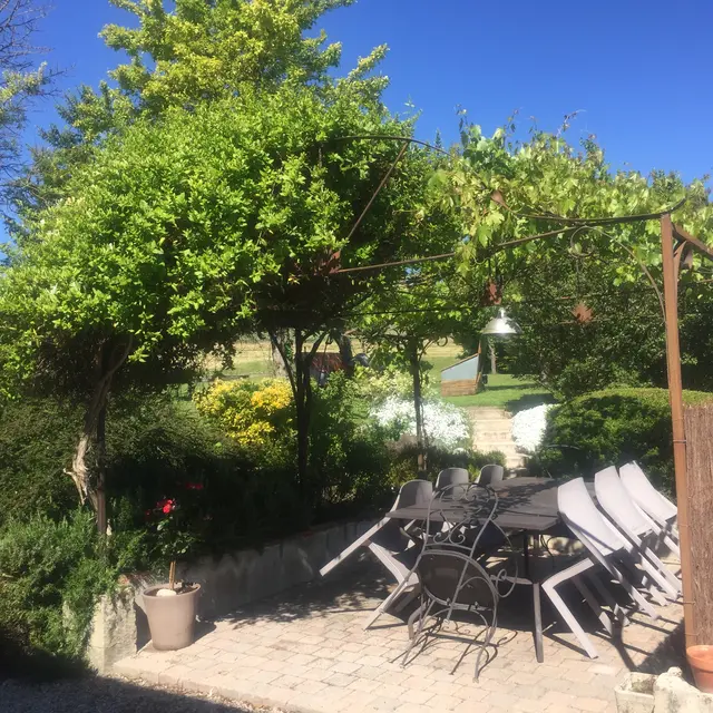 Terrasse sous gloriette