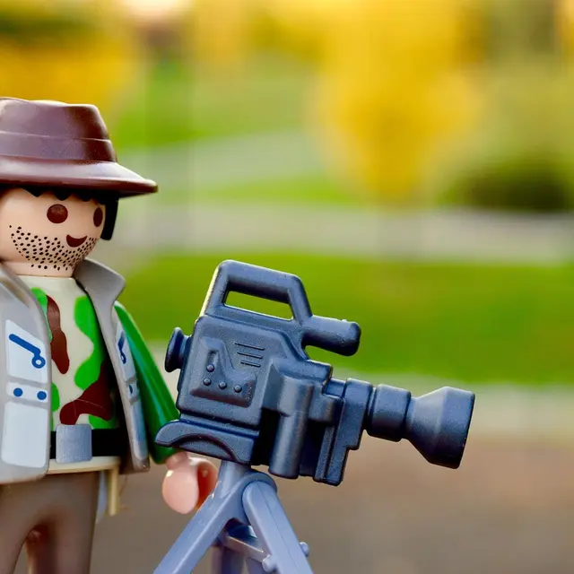 ATELIER BRICKMASTER MEDIA CAMUS