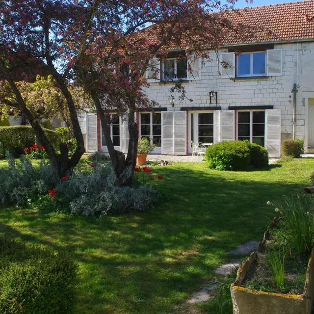 gite-du-petit-jard-coolus-jardin