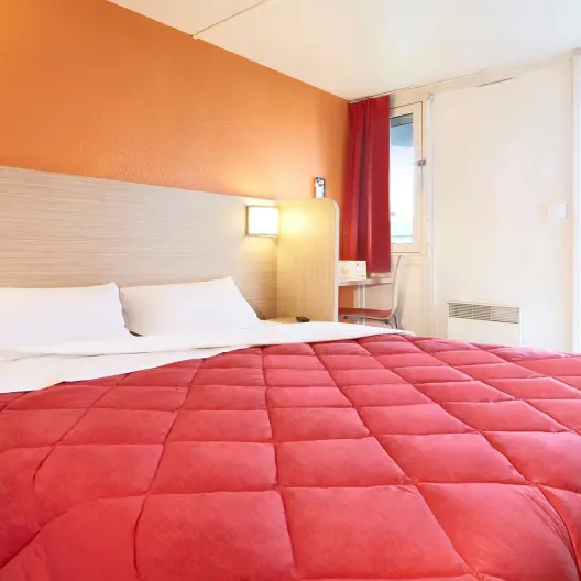 hotel-premiere-classe-chalons-en-champagne-chambre-2