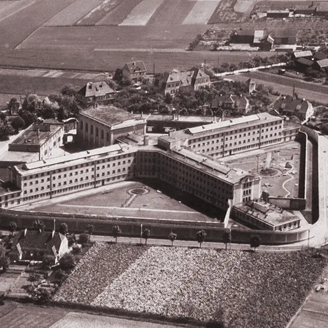 Vue aérienne sur la prison Rheinbach vers 1930