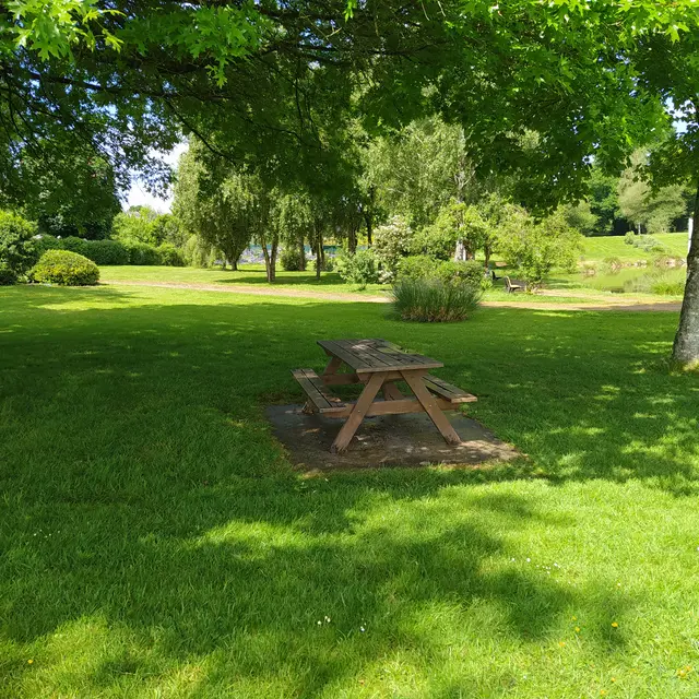 Aire de pique nique - Montaudin 53 © Bocage Mayennais Tourisme - 4