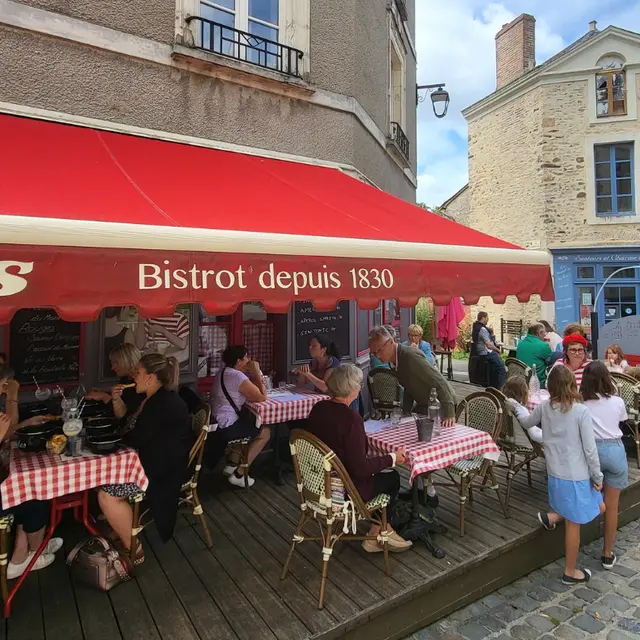 Caf & Couette - Restaurant à Sainte-Suzanne