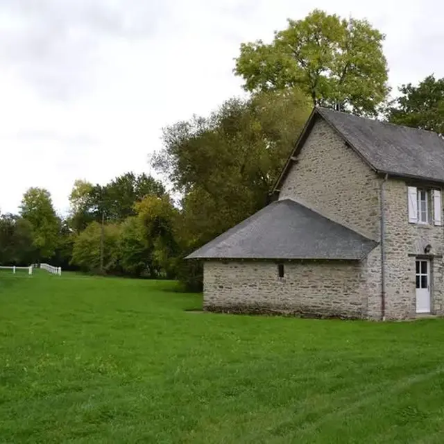Domaine-des-vaulx-la-petite-ile-de-la--poupardiere-001