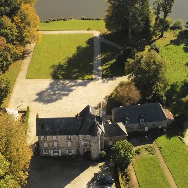 Ext-Château
