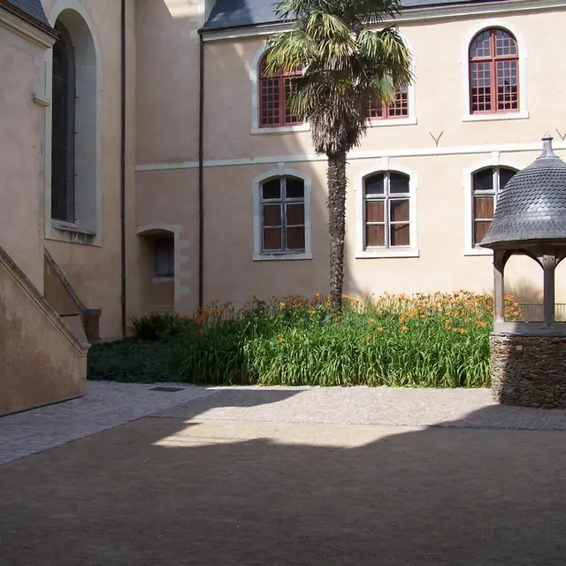 FMA-visite-guidee-couvent-ursulines-1