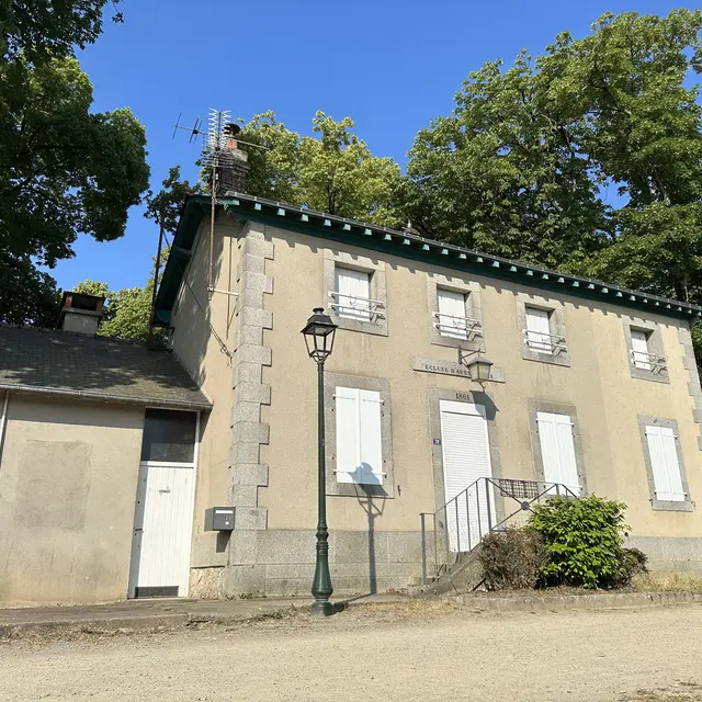 Ecluse d'Avesnières Laval