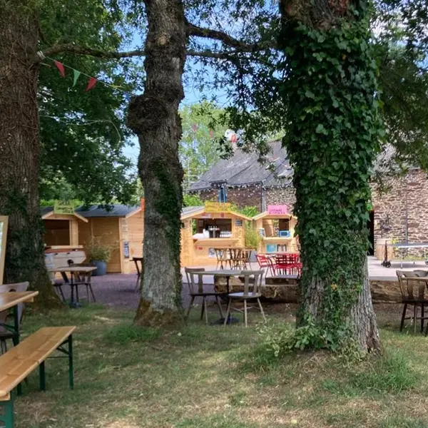 creperie_lagrandevallée_marché_artisans_Tréhorenteuc_DestinationBrocéliande