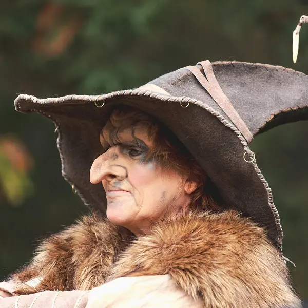 Fêtedelasorcière_CentreArthurien_Comper_Concoret_DestinationBrocéliande