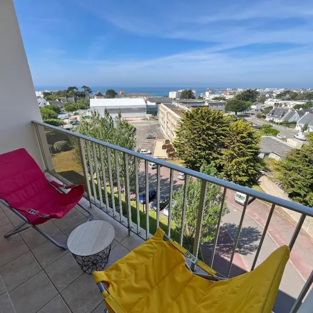 56G18659_800_1067(1)