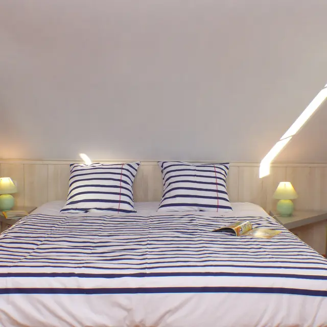 056MS000491_Morbihanconciergerie_chambre