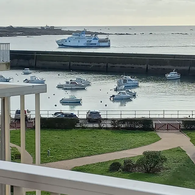 1---Arrivée-du-bateau-de-Belle-ile