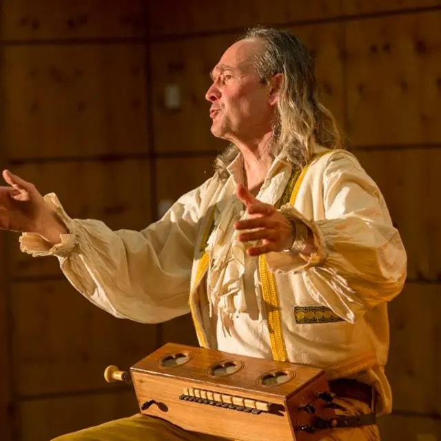 Ozegan_musicien_conteur_Destination_Brocéliande