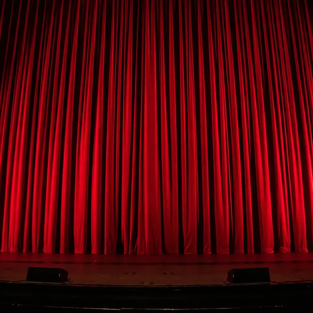 theatre-rob-laughter