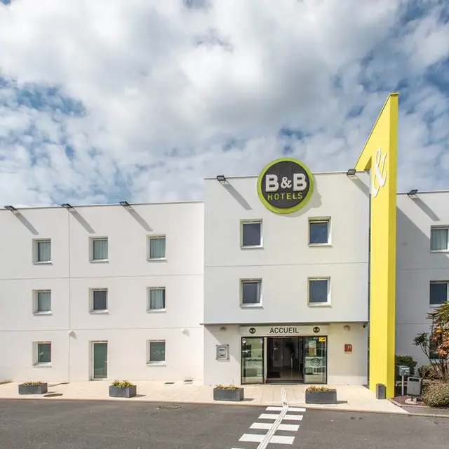 hotel bb vannes ouest golfe du morbihan_ vue extérieure_hotel hopital privé Océane Vannes _Hôtel Hôtel des ventes vannes