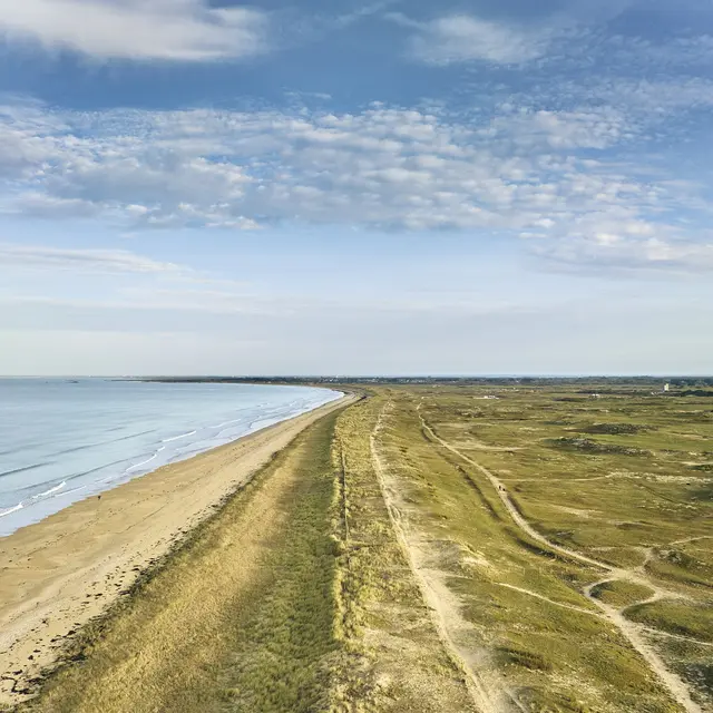 vue-aerienne-plage-plouharnel © Alexandre Lamoureux (2)_1656x1103